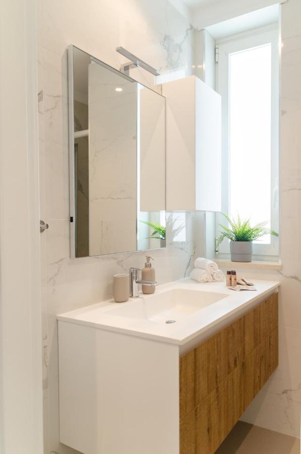 Апартаменты Apulialux Seaview Prestige Apt / Jacuzzi + Parking Полиньяно-а-Маре Экстерьер фото